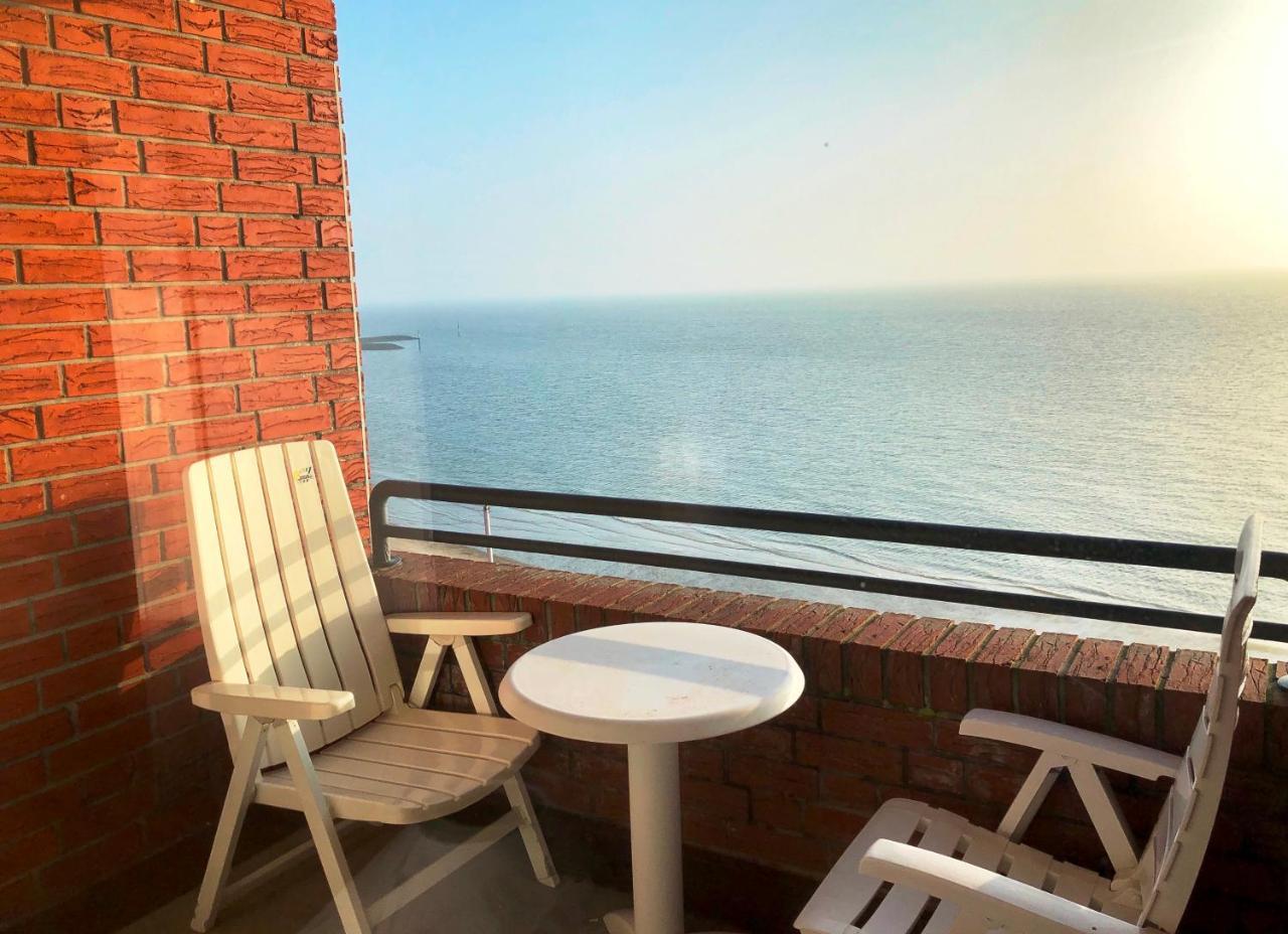 Ferienwohnung Im Strandhotel Wyk auf Foehr Exterior photo